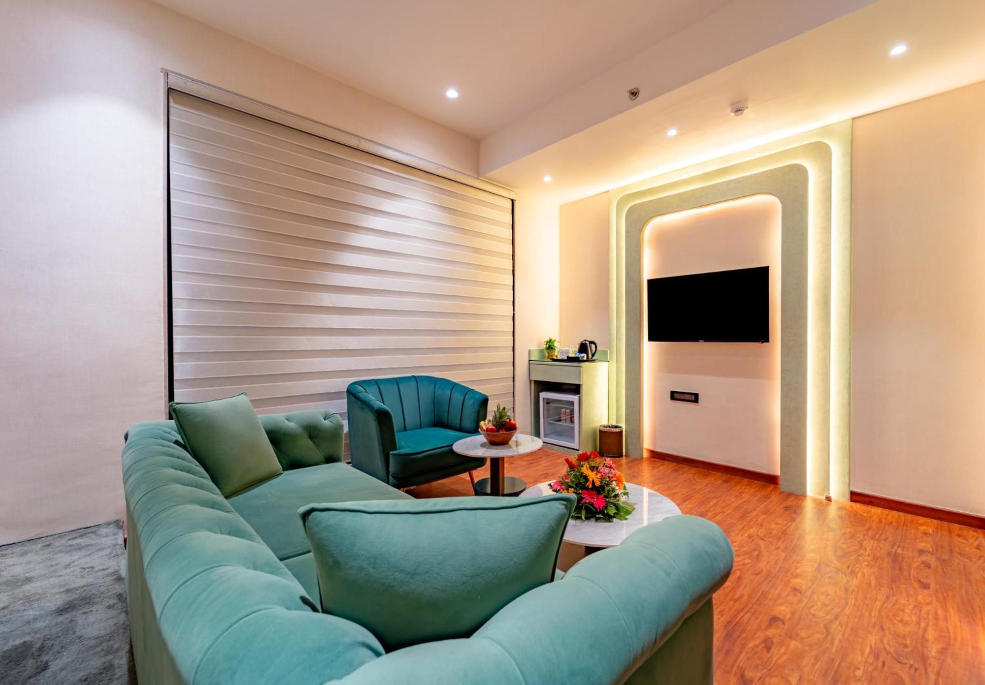 Playsales Scarlet Vijay Nagar Индаур Экстерьер фото